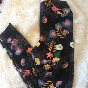 LulaRoe Leggings OS floral spring